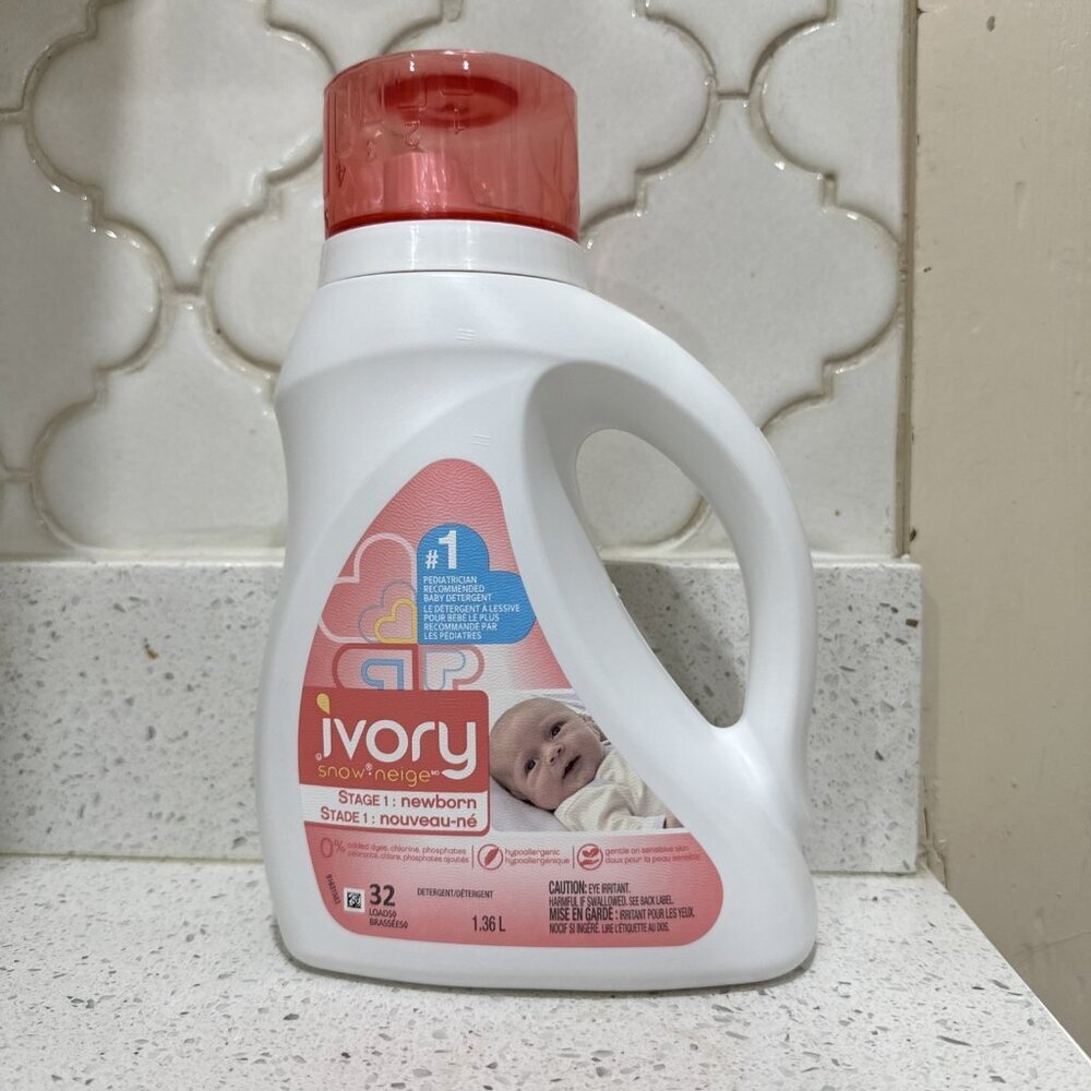IVORY SNOW LAUNDRY DETERGENT STAGE 1: NEWBORN LIQUID 32 LOADS - Picture 1 of 1